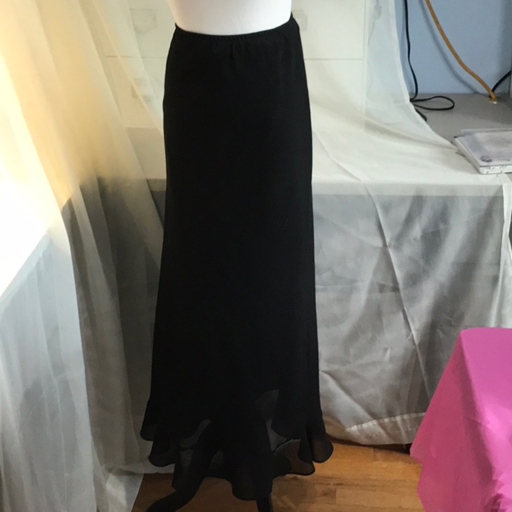 Black flowing skirt